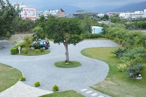 庭院式停車場
