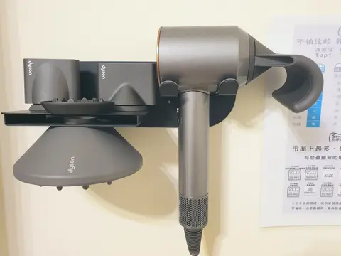 3樓)陽台房---航海船帳篷滑梯房/FUJI按摩椅/dyson Pure Hot+Cool三合一涼暖空氣清淨機/軟軟Q地板/附玩具/附消毒鍋/獨立陽台及洗衣機＆晾曬空間/浴室乾濕分離附澡盆 照片 5