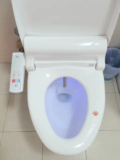客房均設:65吋聯網TV+有線電視160多頻道；HCG智能免治馬桶座 照片 2