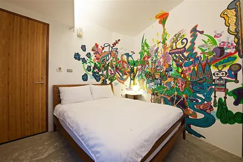 瑚岩美術館民宿 眼蟲