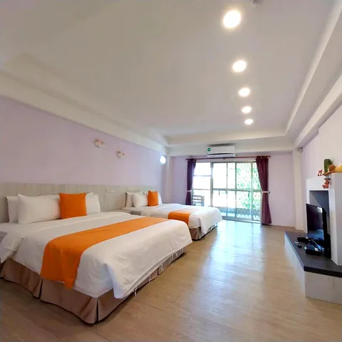 椰林之家民宿 202四人房