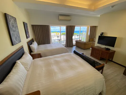 樂逸行旅民宿 豪華海景四人房