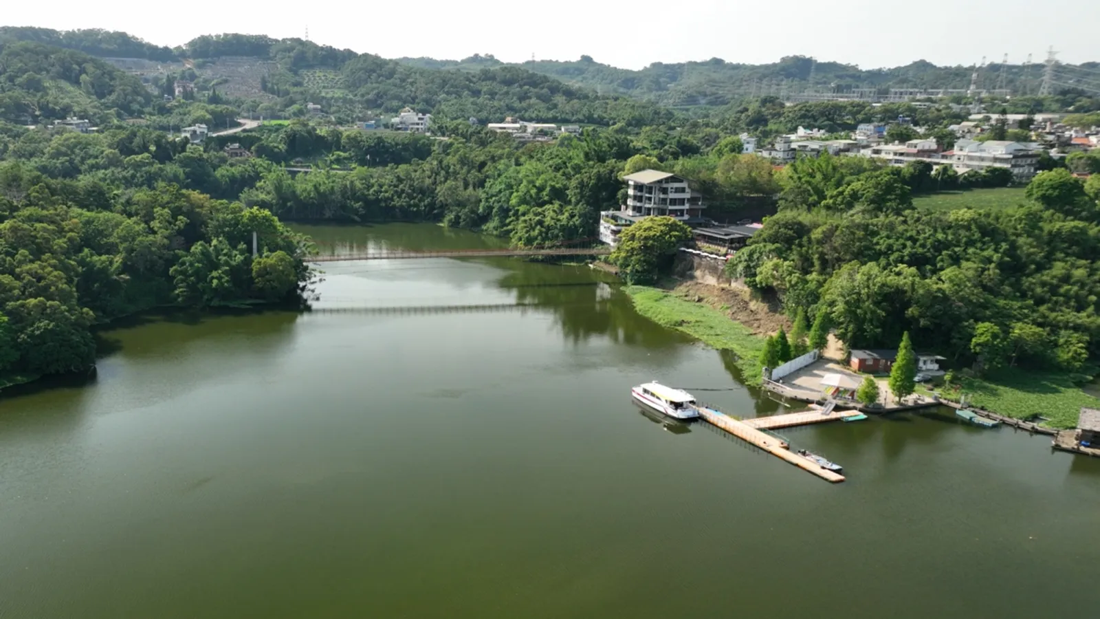 峨眉景點:峨眉湖遊艇碼頭