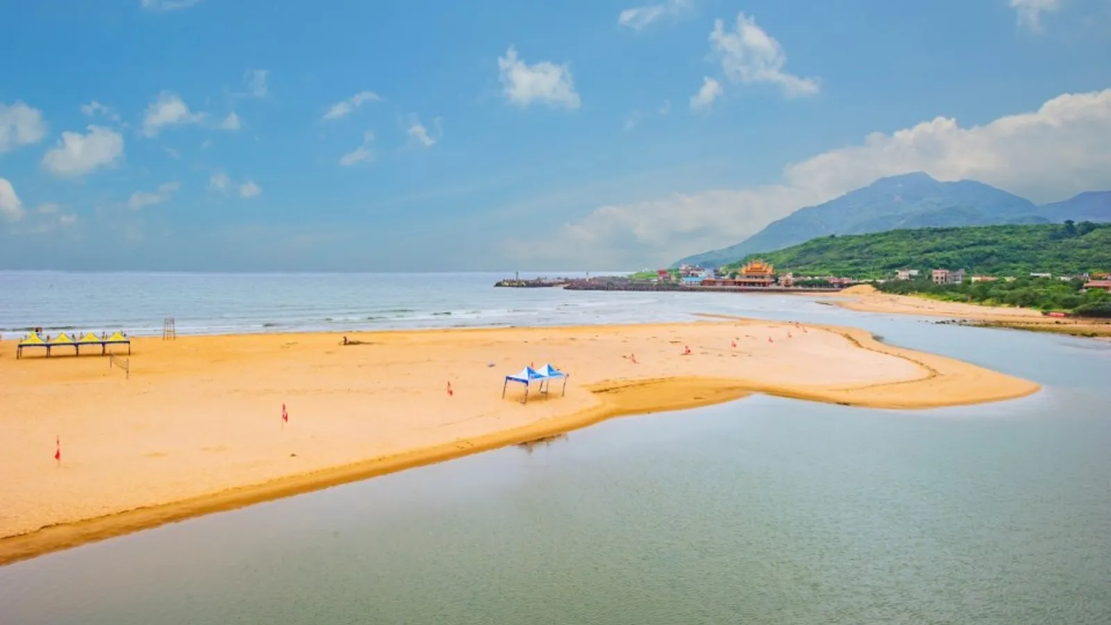 貢寮景點:福隆海水浴場